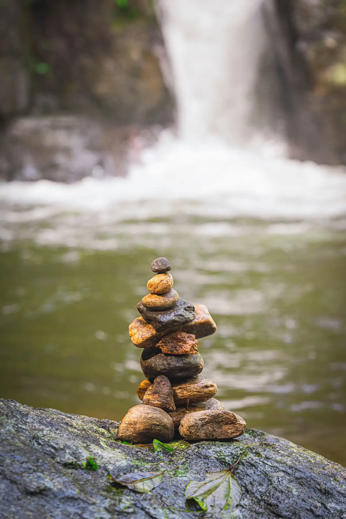 Web Coach Madrid · Equilibrio Esencia · Blog · Piedras